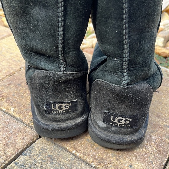 UGG boots - Picture 3 of 3